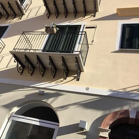 Ai Gradini 2* Castellammare del Golfo